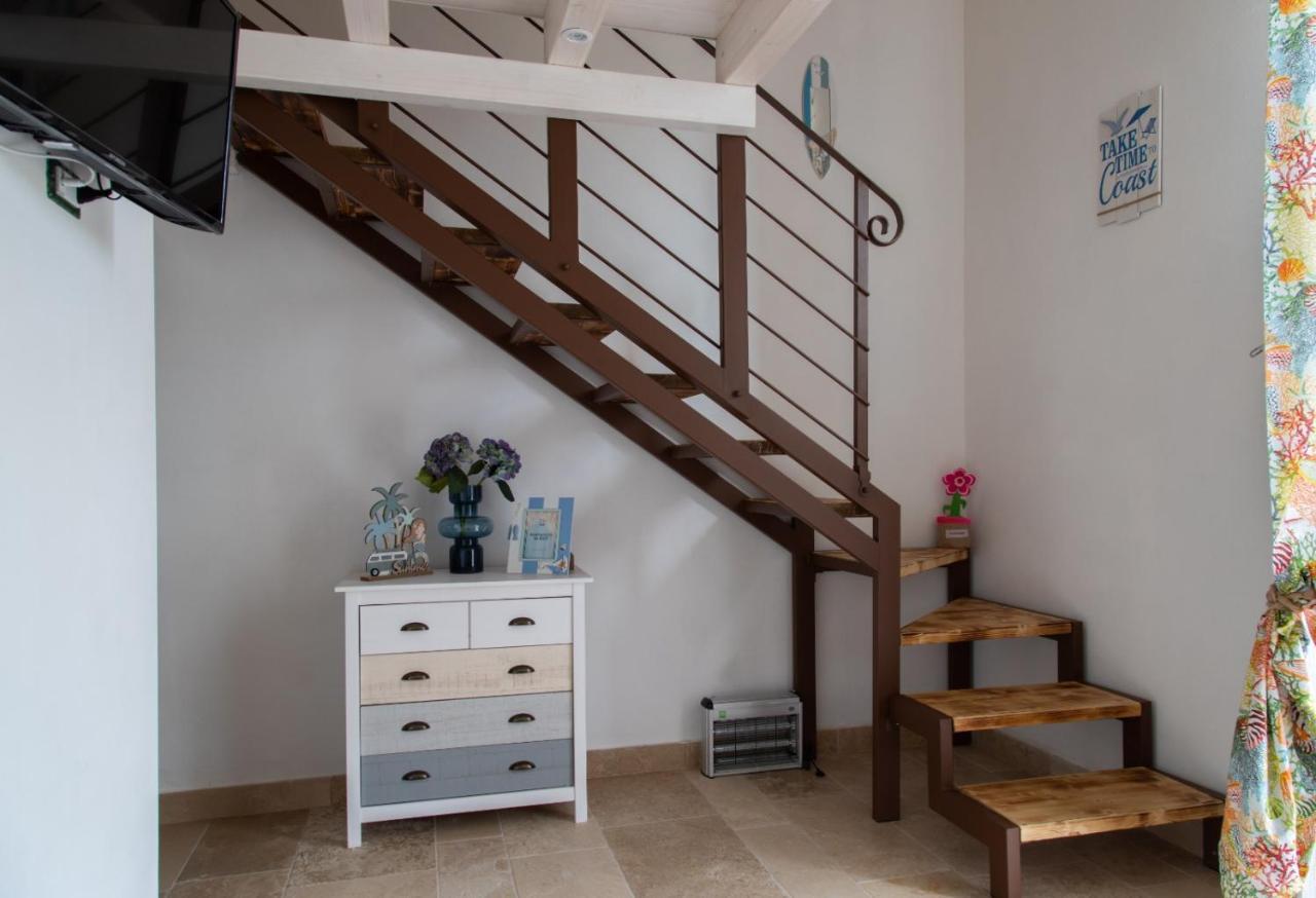 Il Casale Di Punta Prosciutto Bed & Breakfast Exterior photo